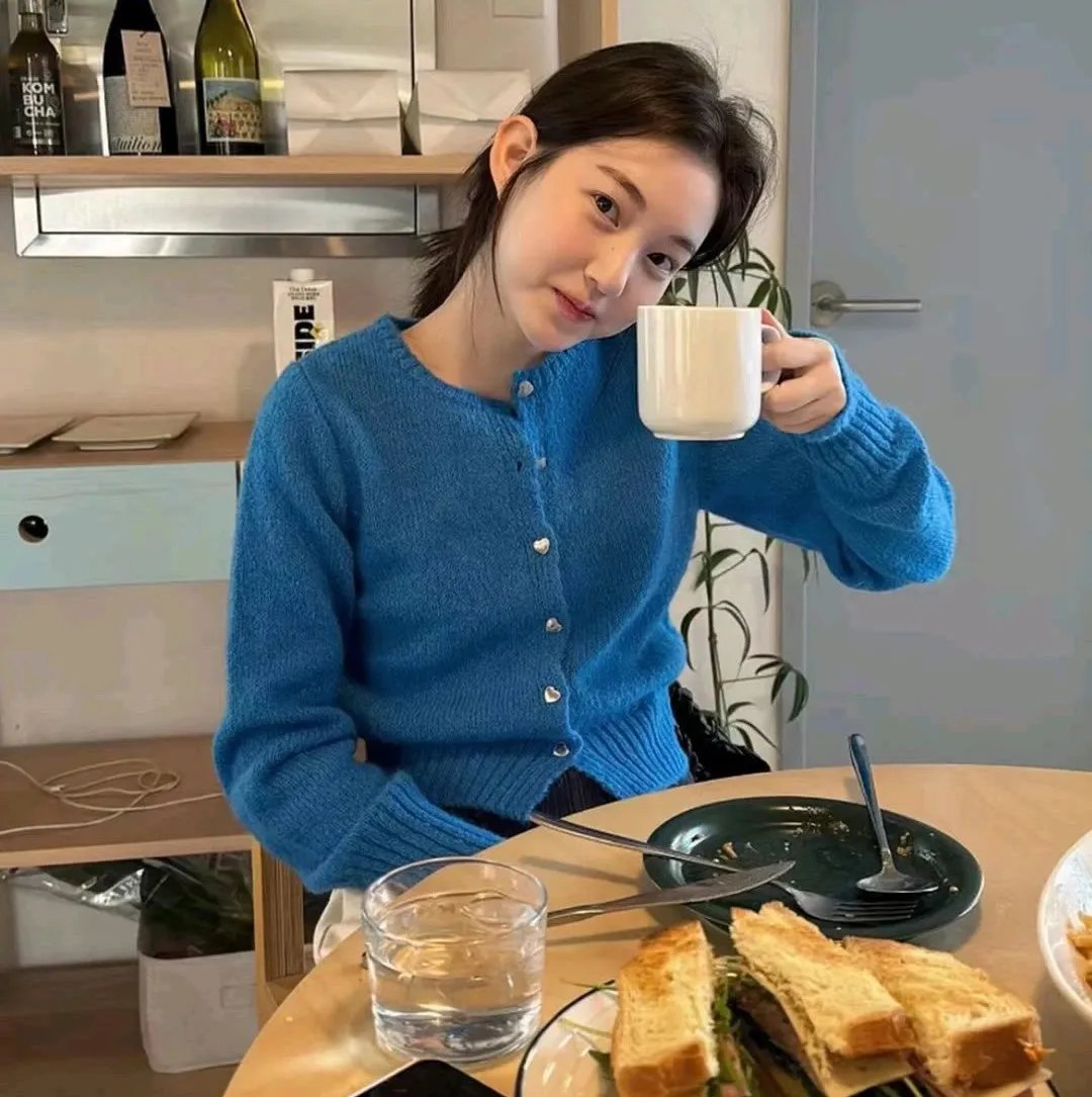 隔窗恋爱:看着你